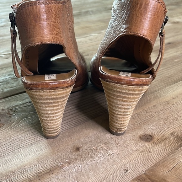 Paul Green Peep Toe Sandals. - Picture 6 of 9